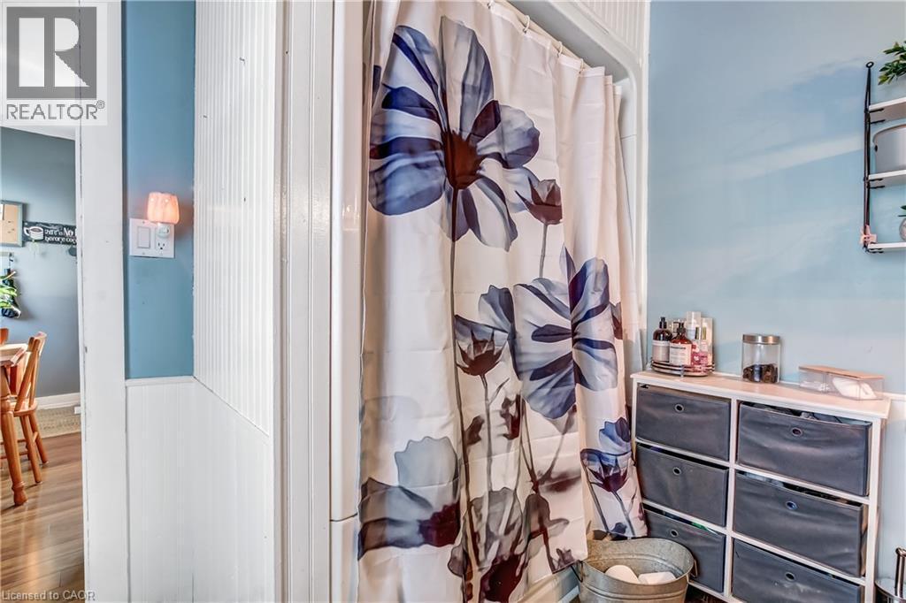 












13 SECOND Avenue E

,
Simcoe,




Ontario
N3Y2N8

