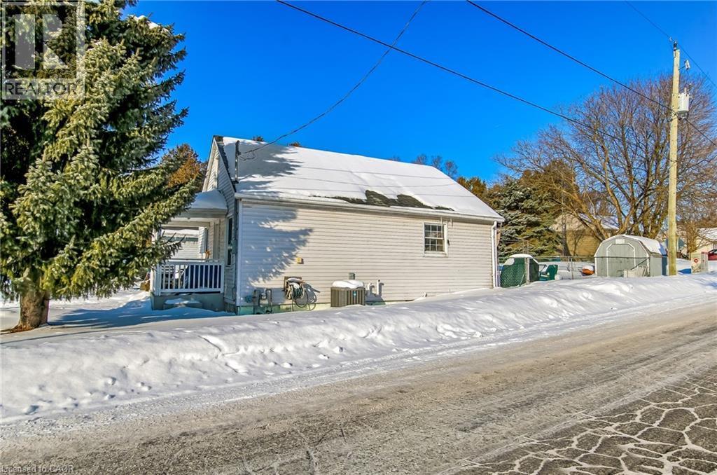 












13 SECOND Avenue E

,
Simcoe,




Ontario
N3Y2N8

