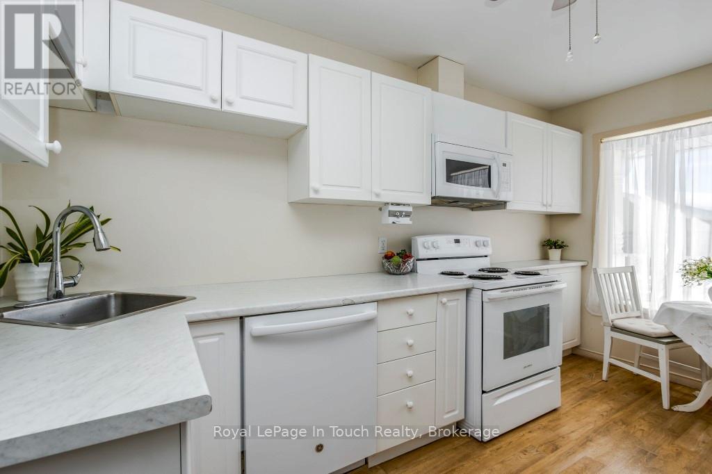 












808 JANE BOULEVARD

,
Midland,




Ontario
L4R5M4

