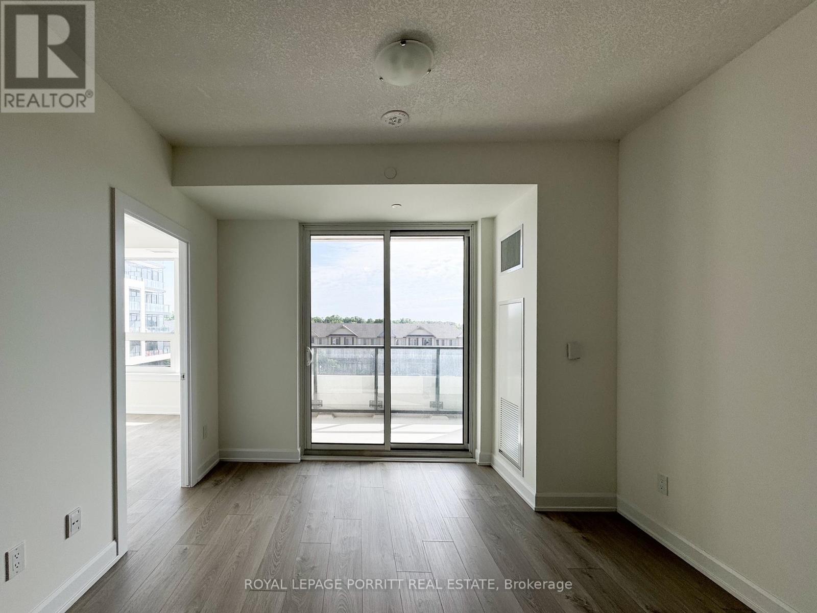 












405 - 3220 WILLIAM COLTSON AVENUE

,
Oakville,




Ontario
L6H7X9

