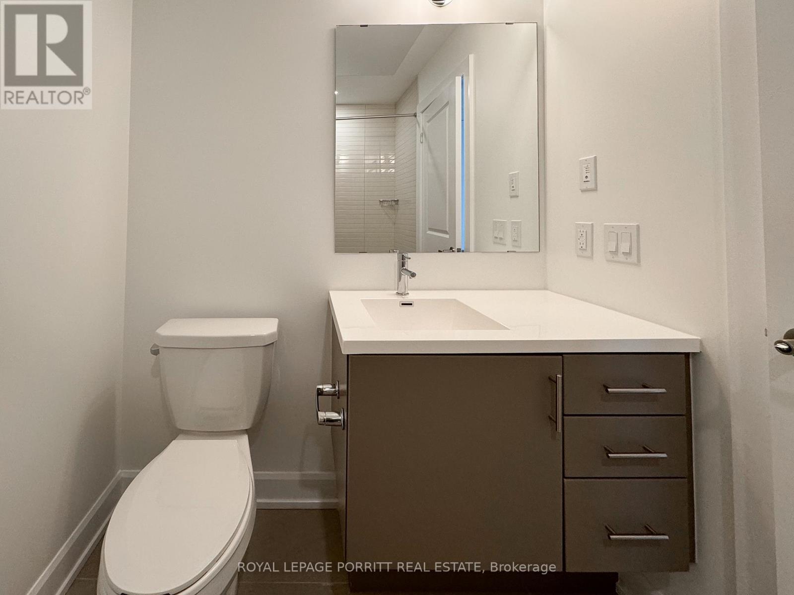 












405 - 3220 WILLIAM COLTSON AVENUE

,
Oakville,




Ontario
L6H7X9

