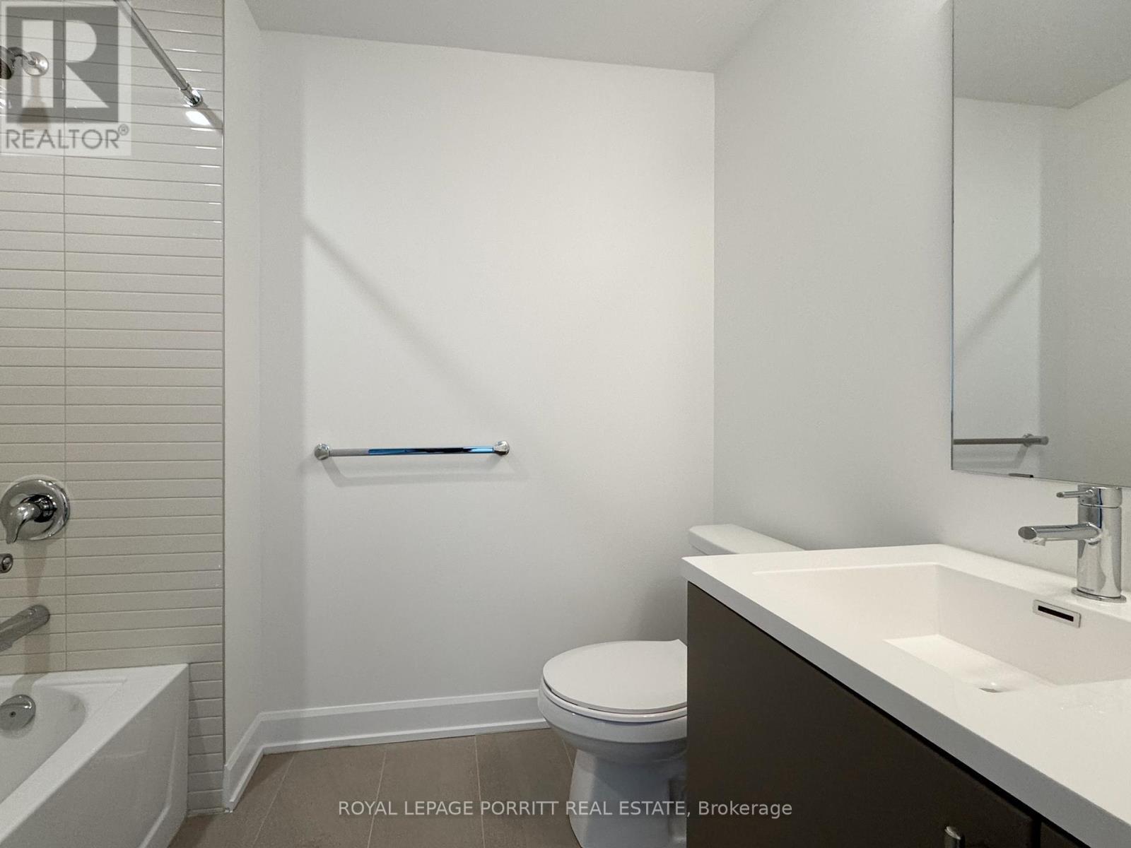 












405 - 3220 WILLIAM COLTSON AVENUE

,
Oakville,




Ontario
L6H7X9

