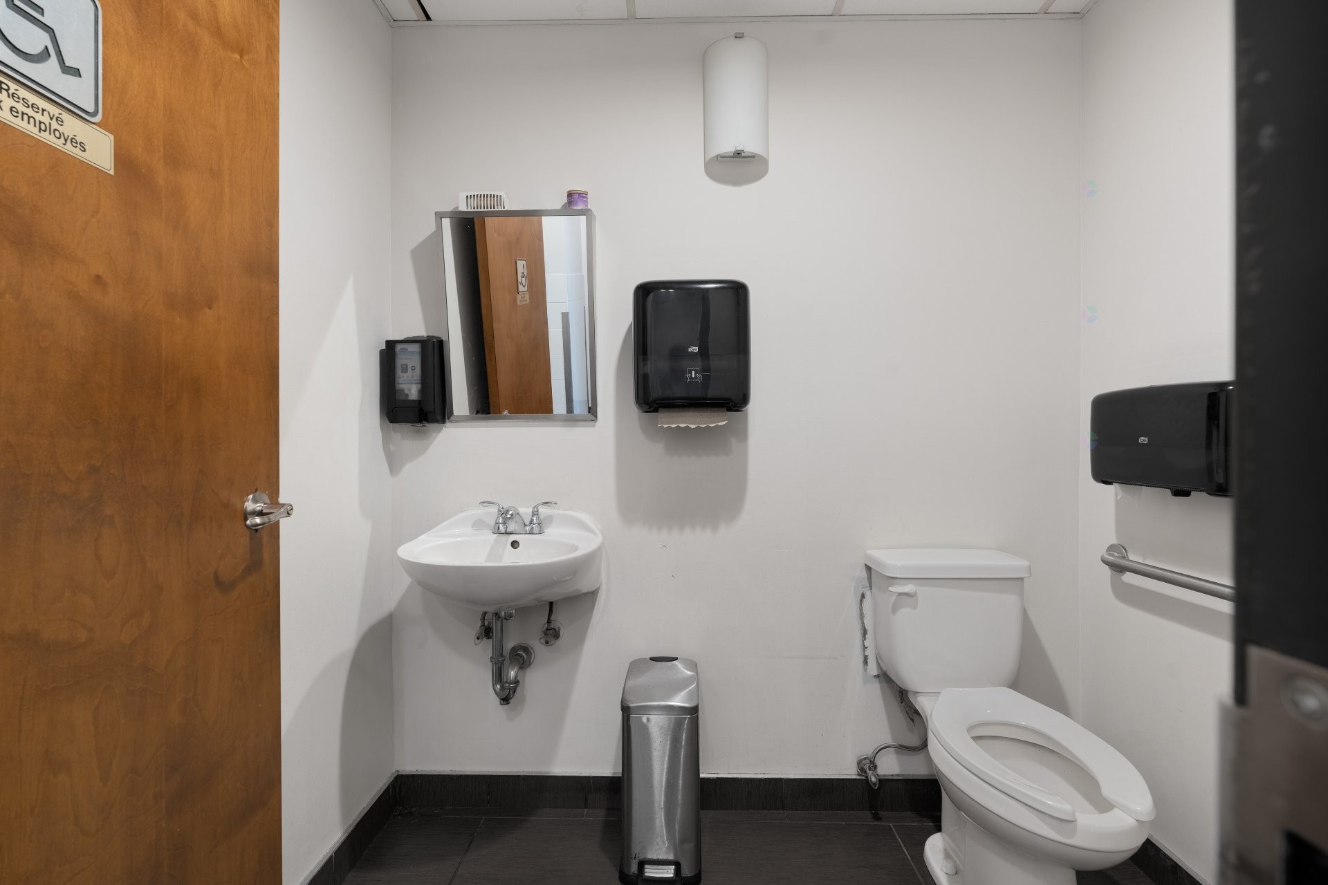 









82

 - 90


Rue Wellington N.

, 82,
Sherbrooke (Les Nations),




QC
J1H5B8

