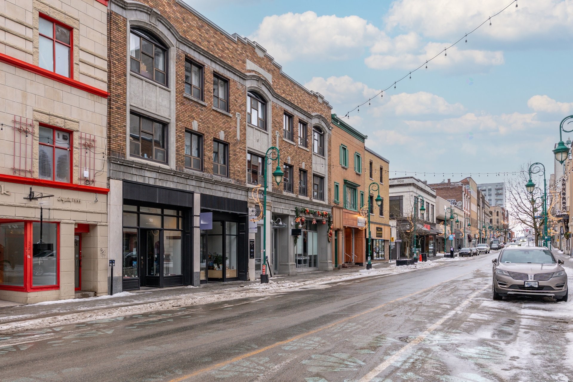 









82

 - 90


Rue Wellington N.

, 82,
Sherbrooke (Les Nations),




QC
J1H5B8

