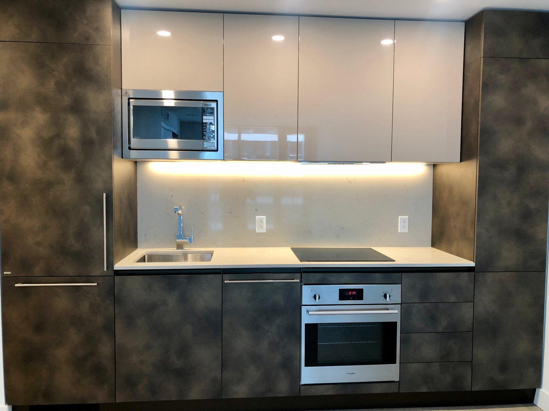 









1400


Boul. René-Lévesque O.

, 2607,
Montréal (Ville-Marie),




QC
H3G1T6

