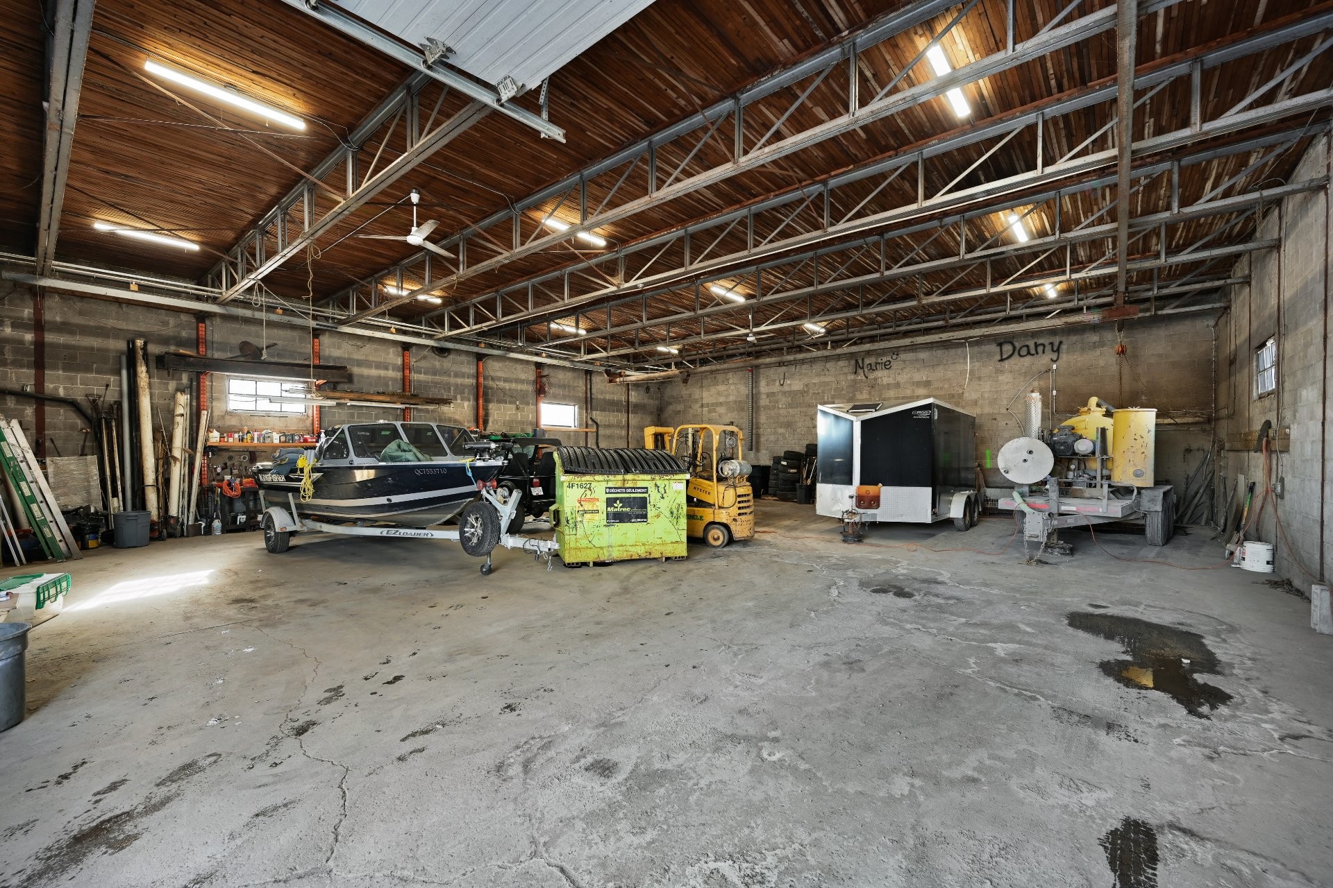 









2031


Route 133

,
Saint-Jean-sur-Richelieu,




QC
J2X4C1

