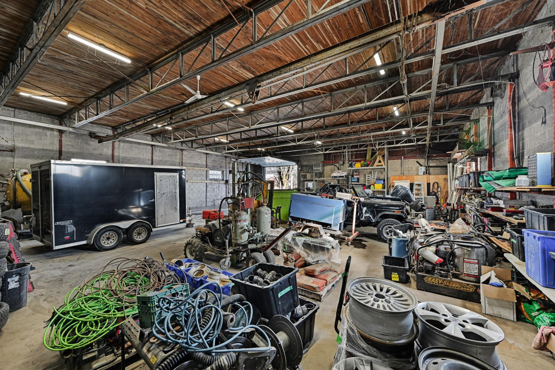 









2031


Route 133

,
Saint-Jean-sur-Richelieu,




QC
J2X4C1

