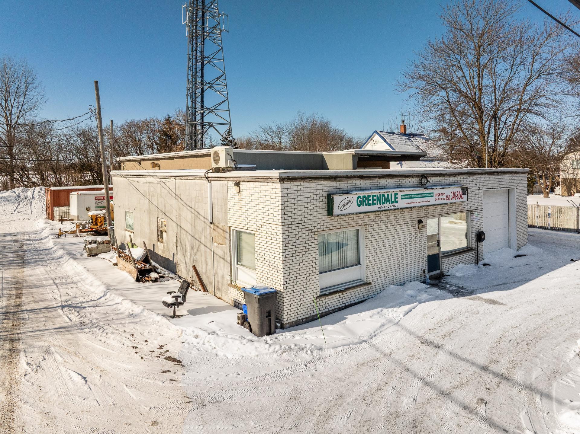 









2031


Route 133

,
Saint-Jean-sur-Richelieu,




QC
J2X4C1

