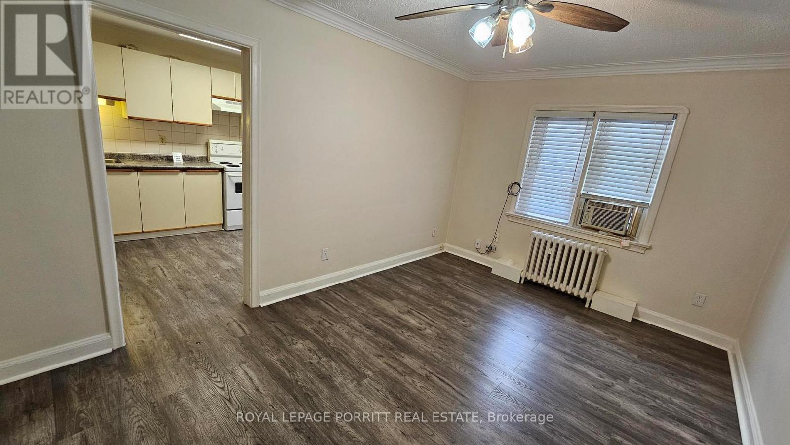 












4 - 2773 LAKE SHORE BOULEVARD W

,
Toronto,




Ontario
M8V1H4

