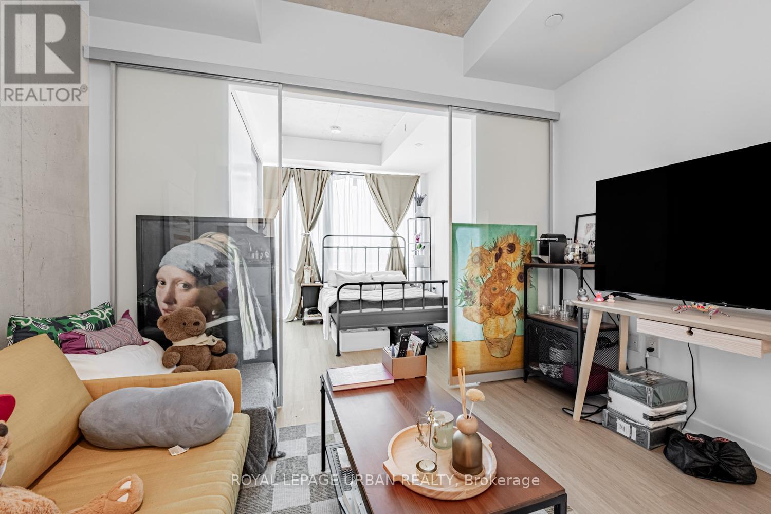 












521 - 195 MCCAUL STREET

,
Toronto,




Ontario
M5T0E5

