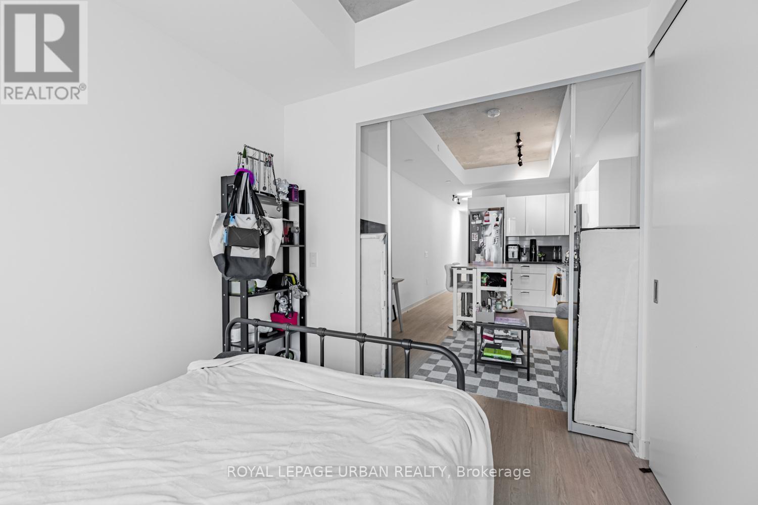 












521 - 195 MCCAUL STREET

,
Toronto,




Ontario
M5T0E5

