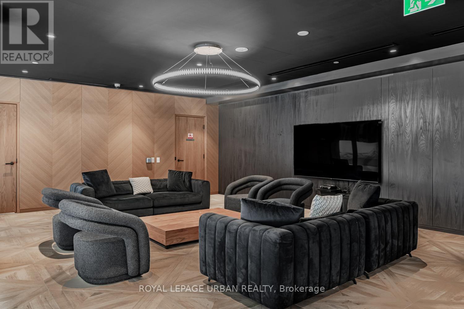 












521 - 195 MCCAUL STREET

,
Toronto,




Ontario
M5T0E5

