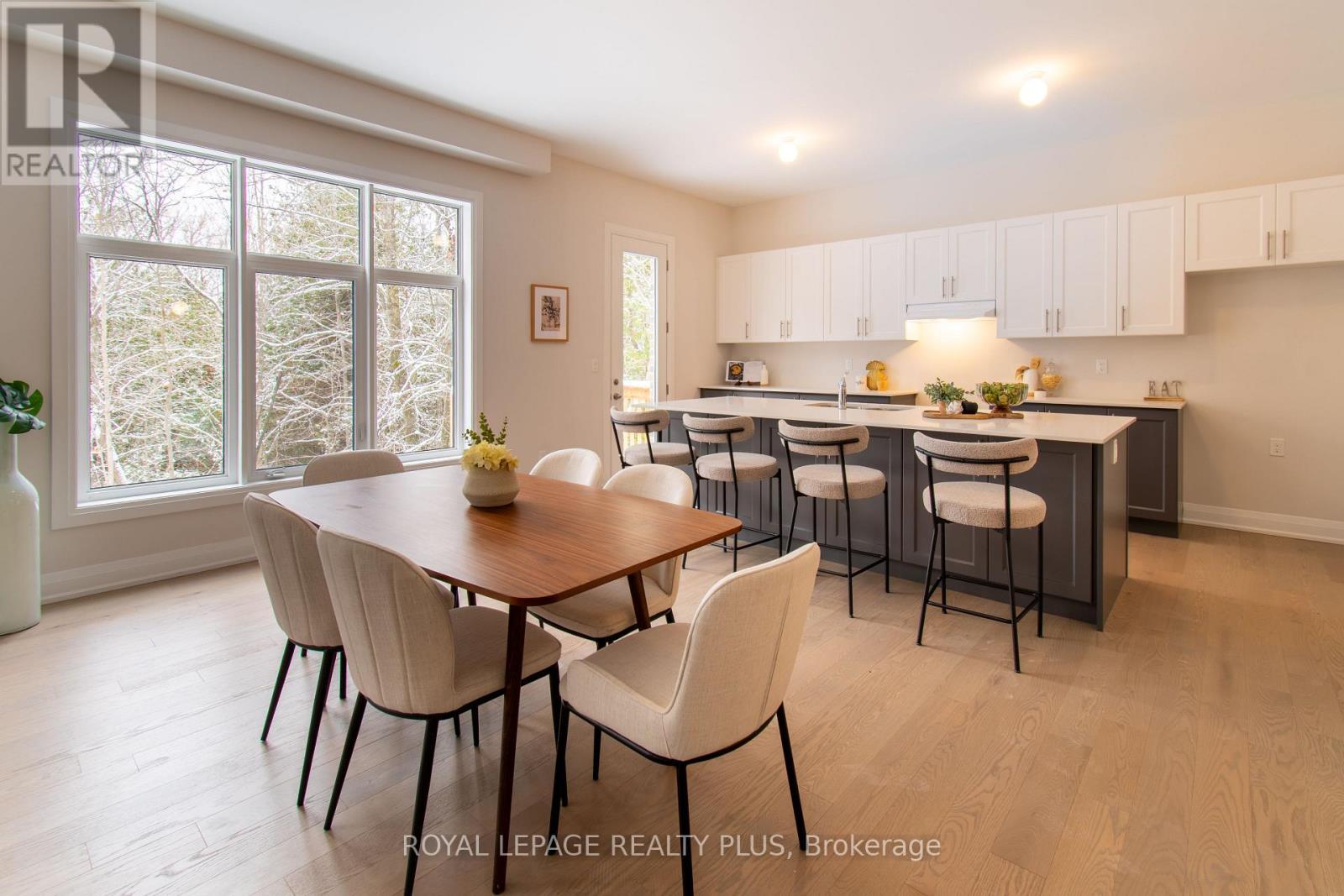 












980 CHURCH DRIVE

,
Innisfil,




Ontario
L0L1W0

