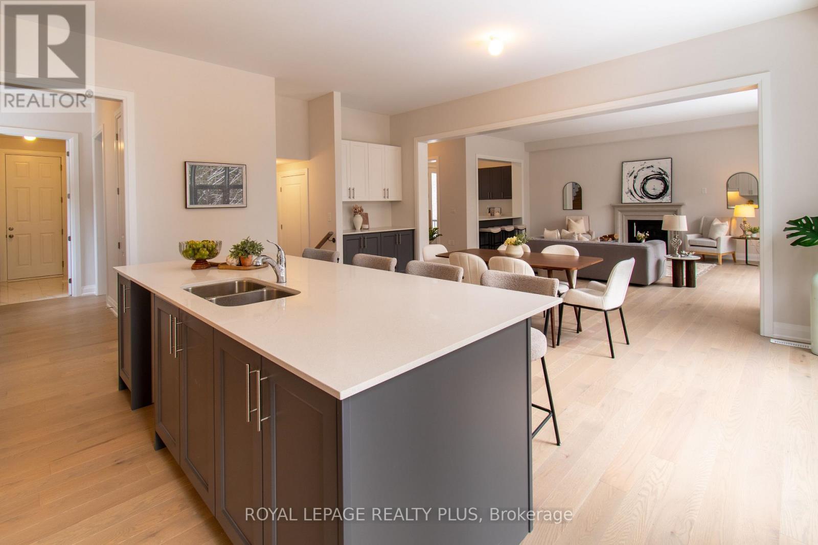 












980 CHURCH DRIVE

,
Innisfil,




Ontario
L0L1W0

