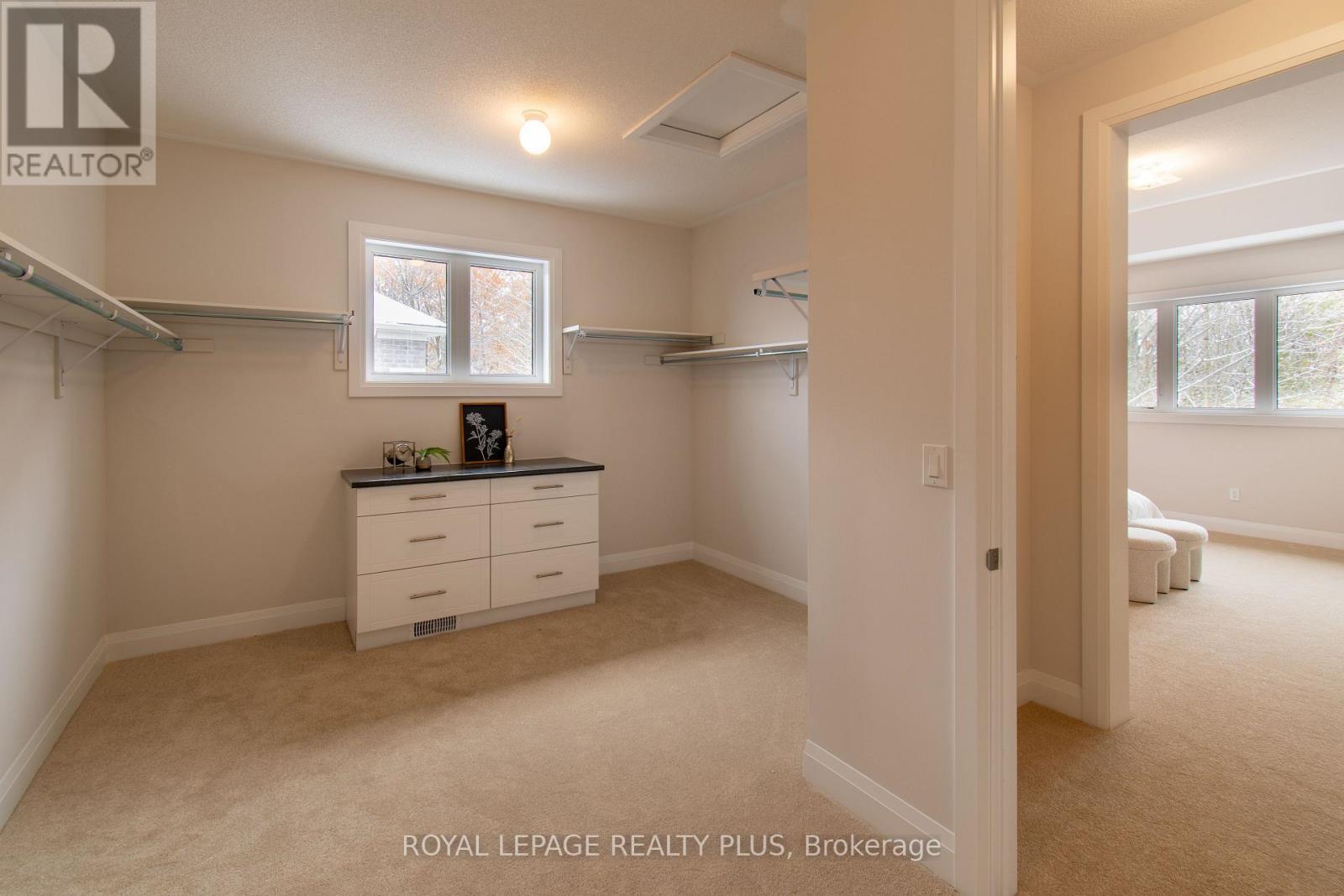 












980 CHURCH DRIVE

,
Innisfil,




Ontario
L0L1W0

