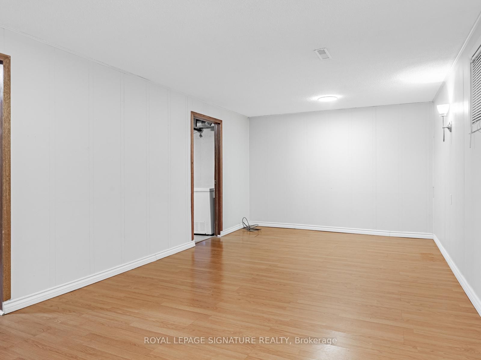 









33


Ladner

Drive,
Toronto,




ON
M2J 3Z8

