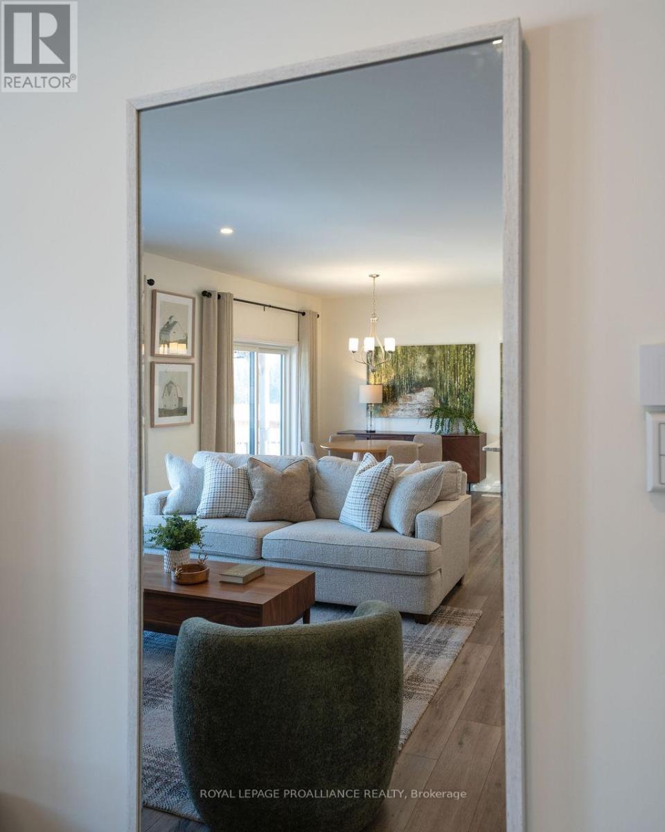 












26 REDWOOD DRIVE

,
Belleville (Thurlow Ward),




Ontario
K8N0K4

