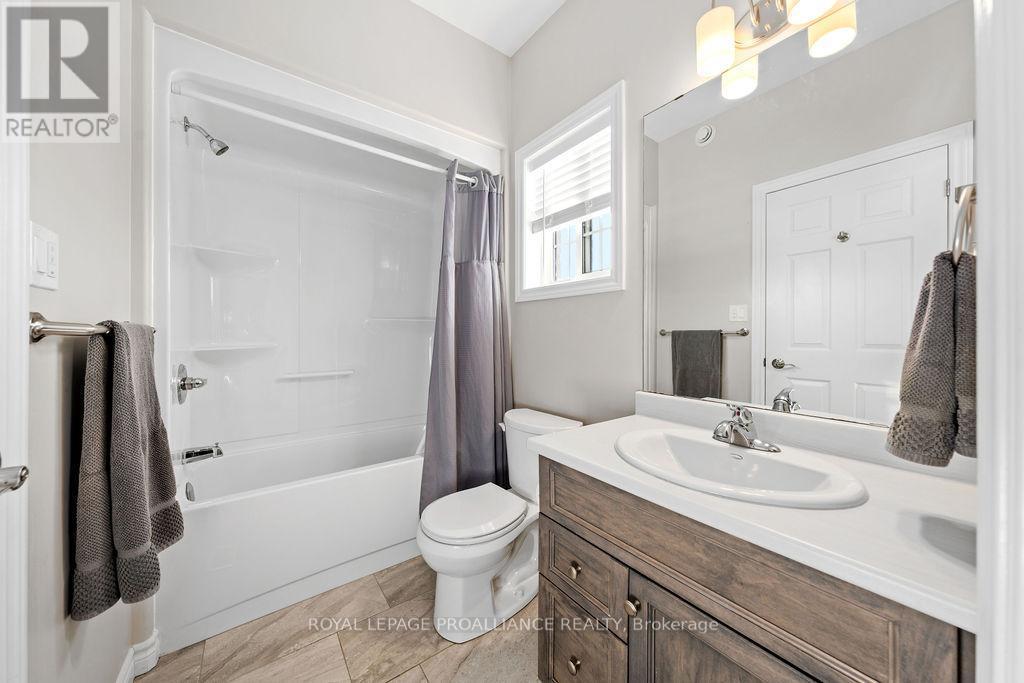 












26 REDWOOD DRIVE

,
Belleville (Thurlow Ward),




Ontario
K8N0K4

