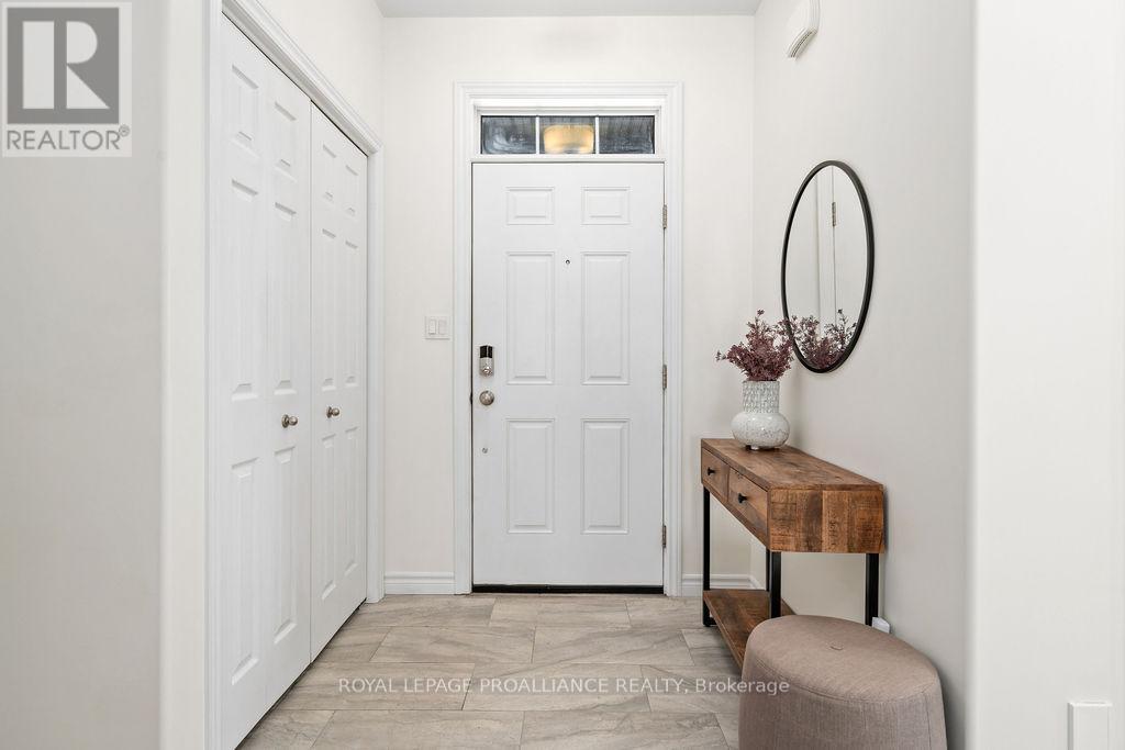 












26 REDWOOD DRIVE

,
Belleville (Thurlow Ward),




Ontario
K8N0K4

