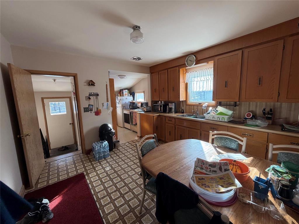 












38 Main Street

,
Kleefeld,




Manitoba
R0A0V0

