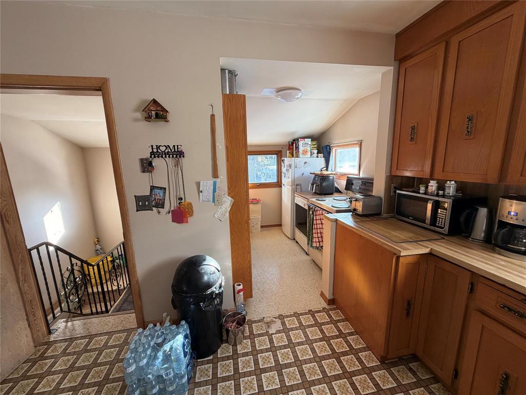 












38 Main Street

,
Kleefeld,




Manitoba
R0A0V0

