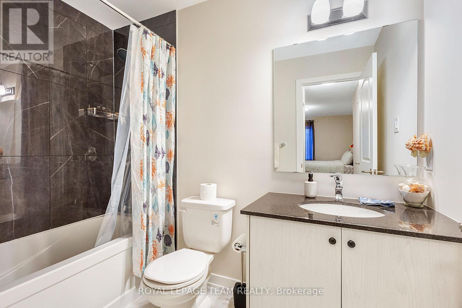 












804 PARNIAN PRIVATE

,
Ottawa,




Ontario
K2J7K6

