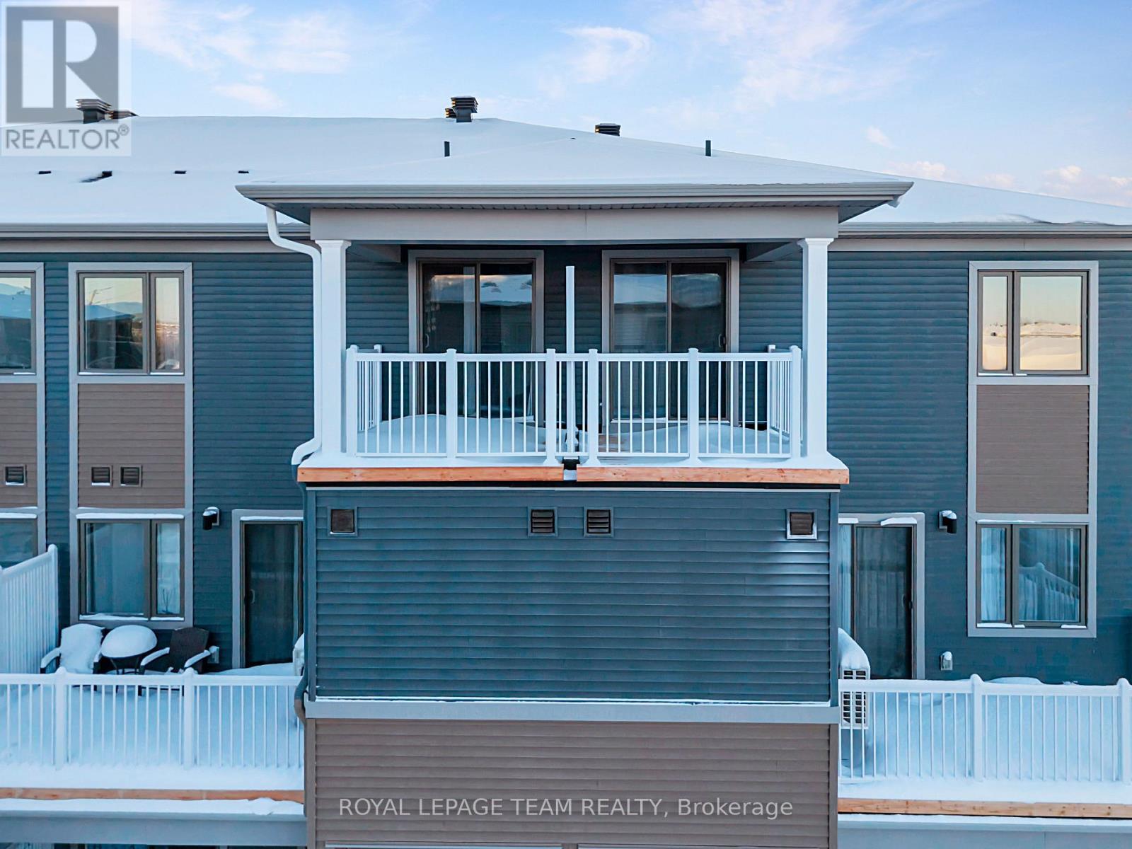 












804 PARNIAN PRIVATE

,
Ottawa,




Ontario
K2J7K6

