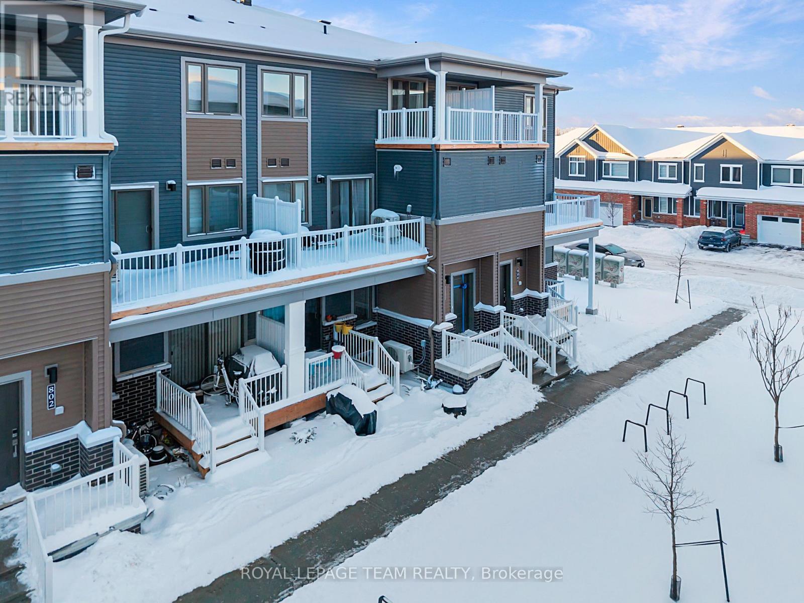 












804 PARNIAN PRIVATE

,
Ottawa,




Ontario
K2J7K6

