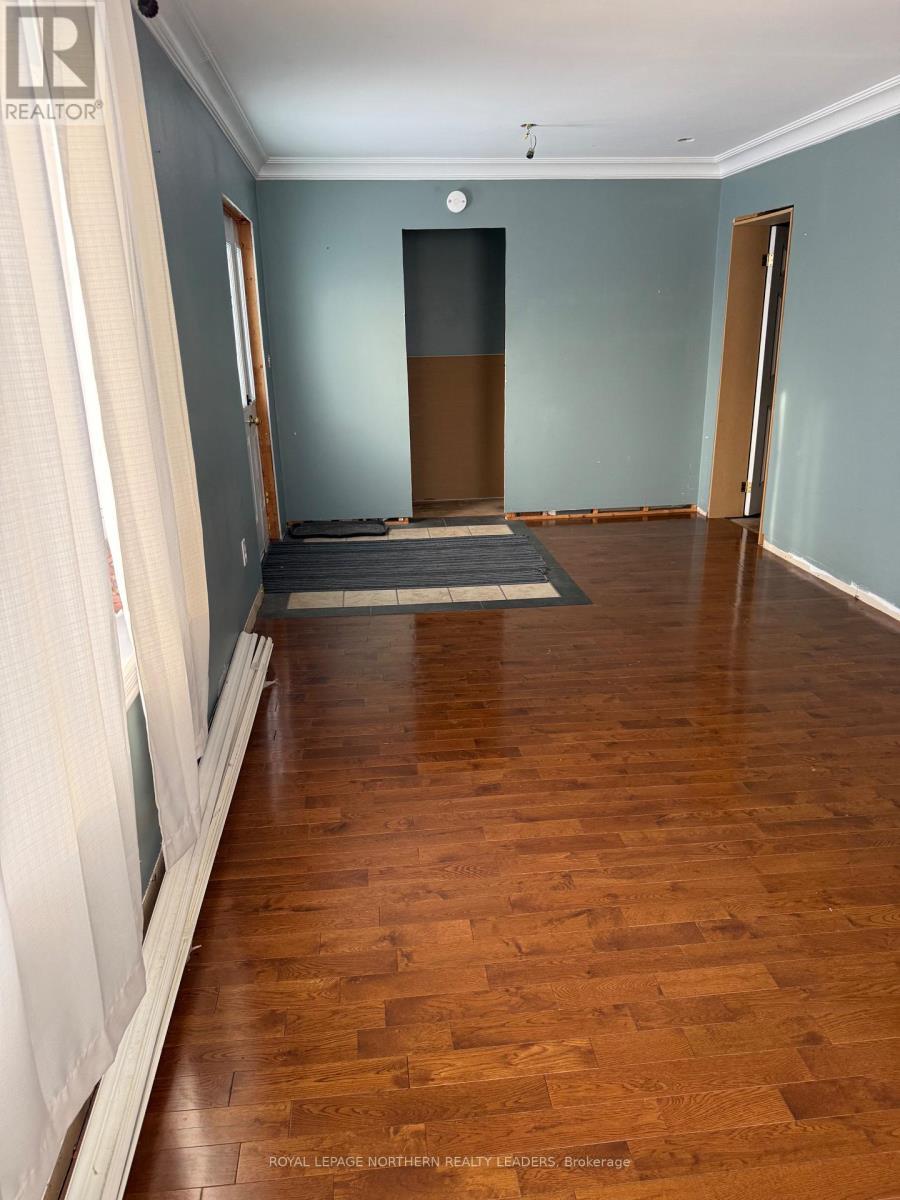 












373 COMMERCIAL AVENUE

,
Timmins (TS - SW),




Ontario
P4N2X8

