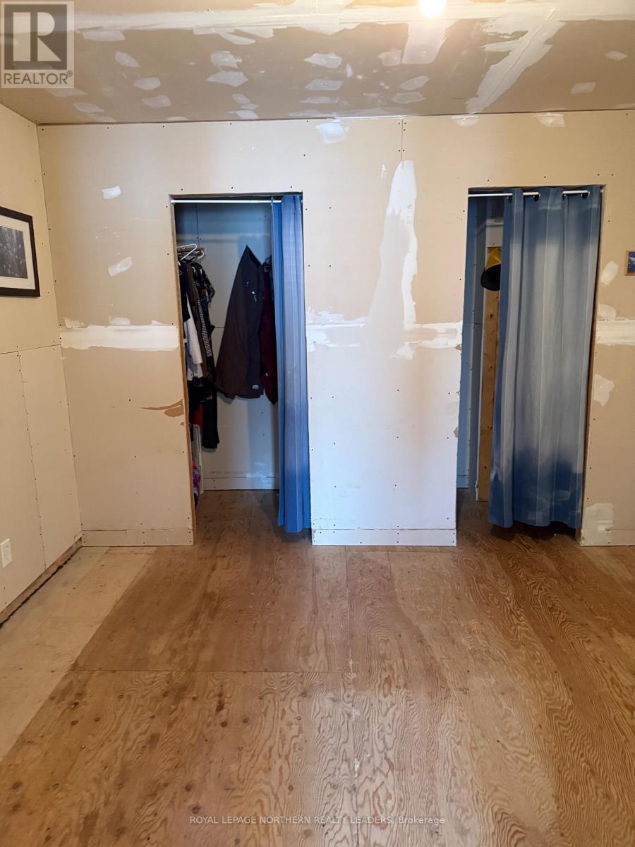 












373 COMMERCIAL AVENUE

,
Timmins (TS - SW),




Ontario
P4N2X8

