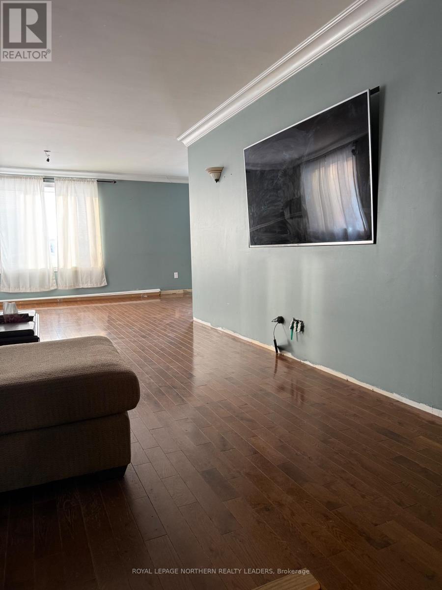 












373 COMMERCIAL AVENUE

,
Timmins (TS - SW),




Ontario
P4N2X8

