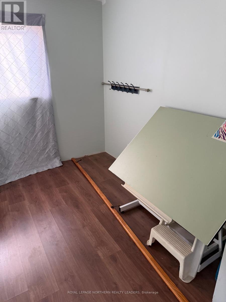 












373 COMMERCIAL AVENUE

,
Timmins (TS - SW),




Ontario
P4N2X8

