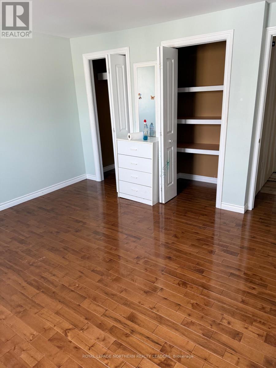 












373 COMMERCIAL AVENUE

,
Timmins (TS - SW),




Ontario
P4N2X8

