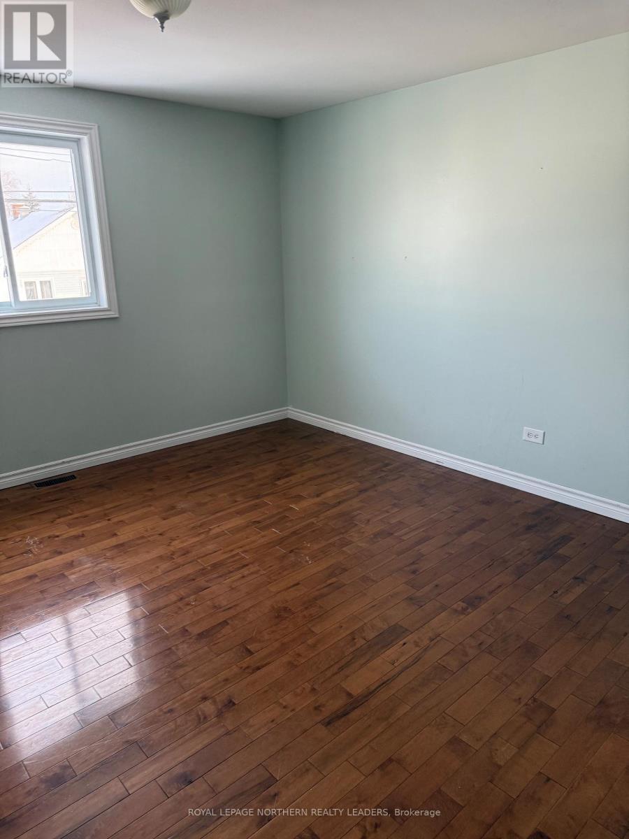 












373 COMMERCIAL AVENUE

,
Timmins (TS - SW),




Ontario
P4N2X8

