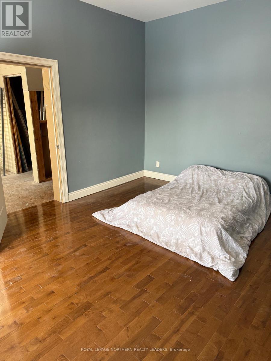 












373 COMMERCIAL AVENUE

,
Timmins (TS - SW),




Ontario
P4N2X8

