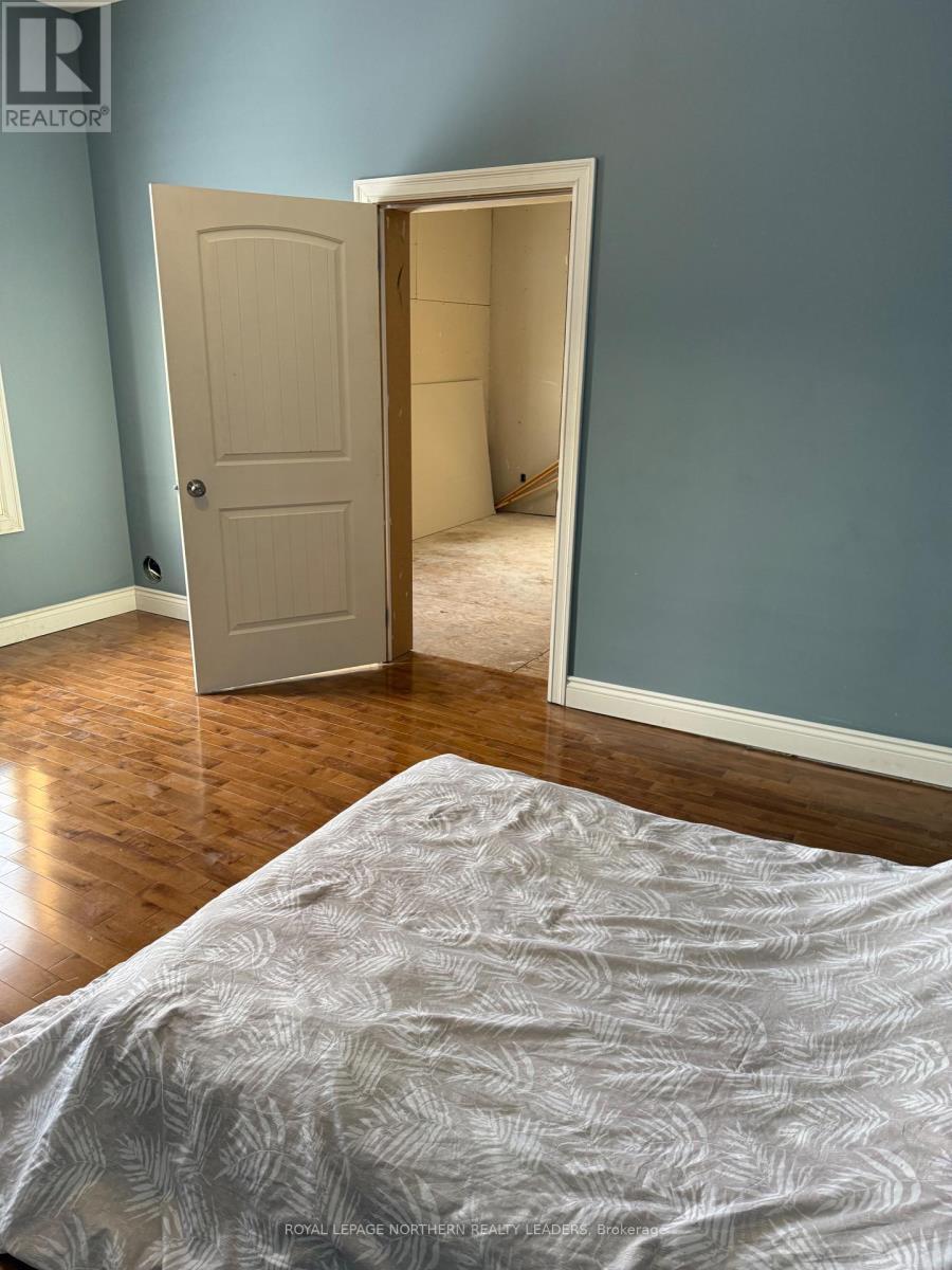 












373 COMMERCIAL AVENUE

,
Timmins (TS - SW),




Ontario
P4N2X8

