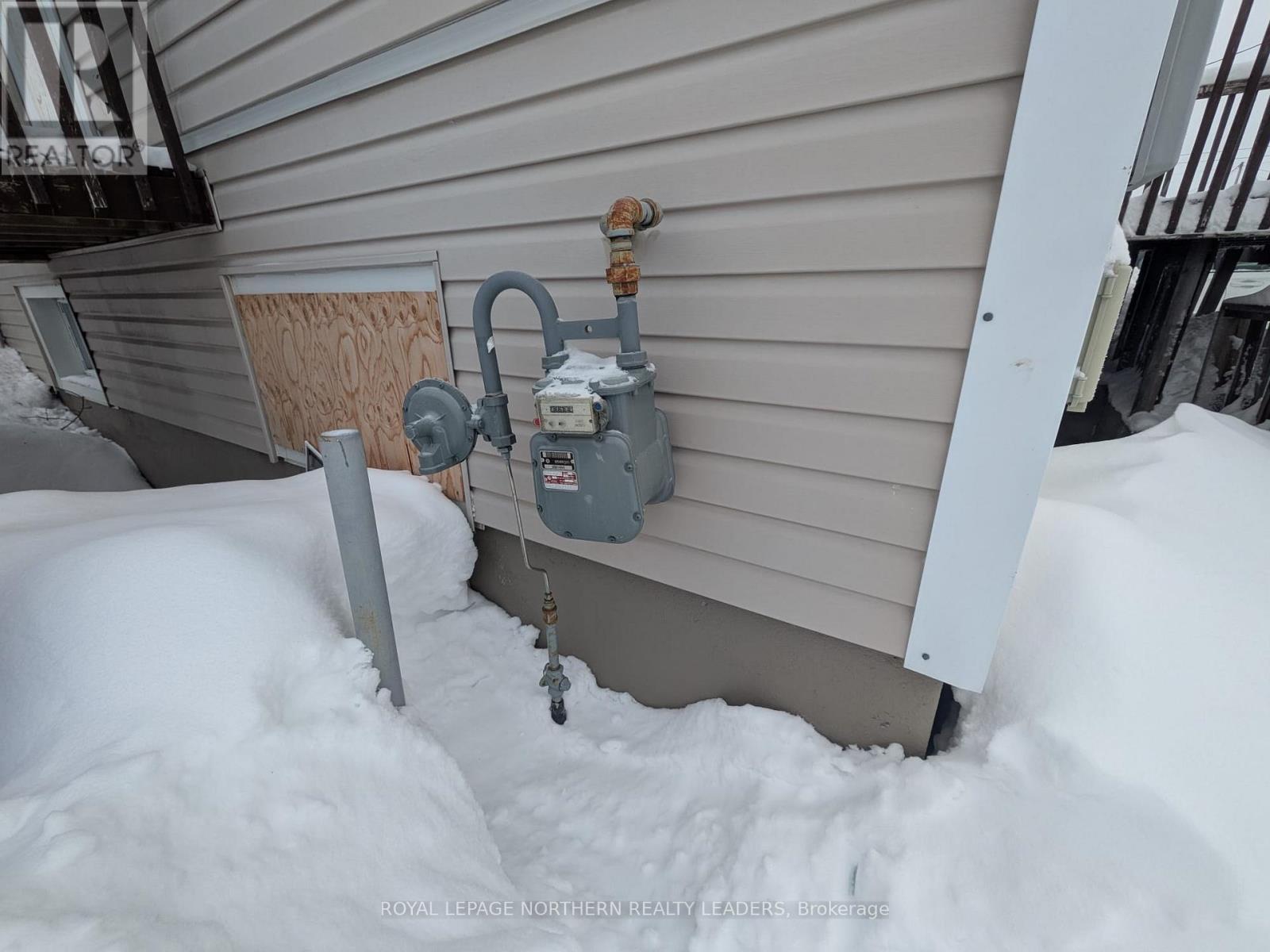 












126 SEVENTH AVENUE

,
Timmins (TNE - Central),




Ontario
P4N5N9

