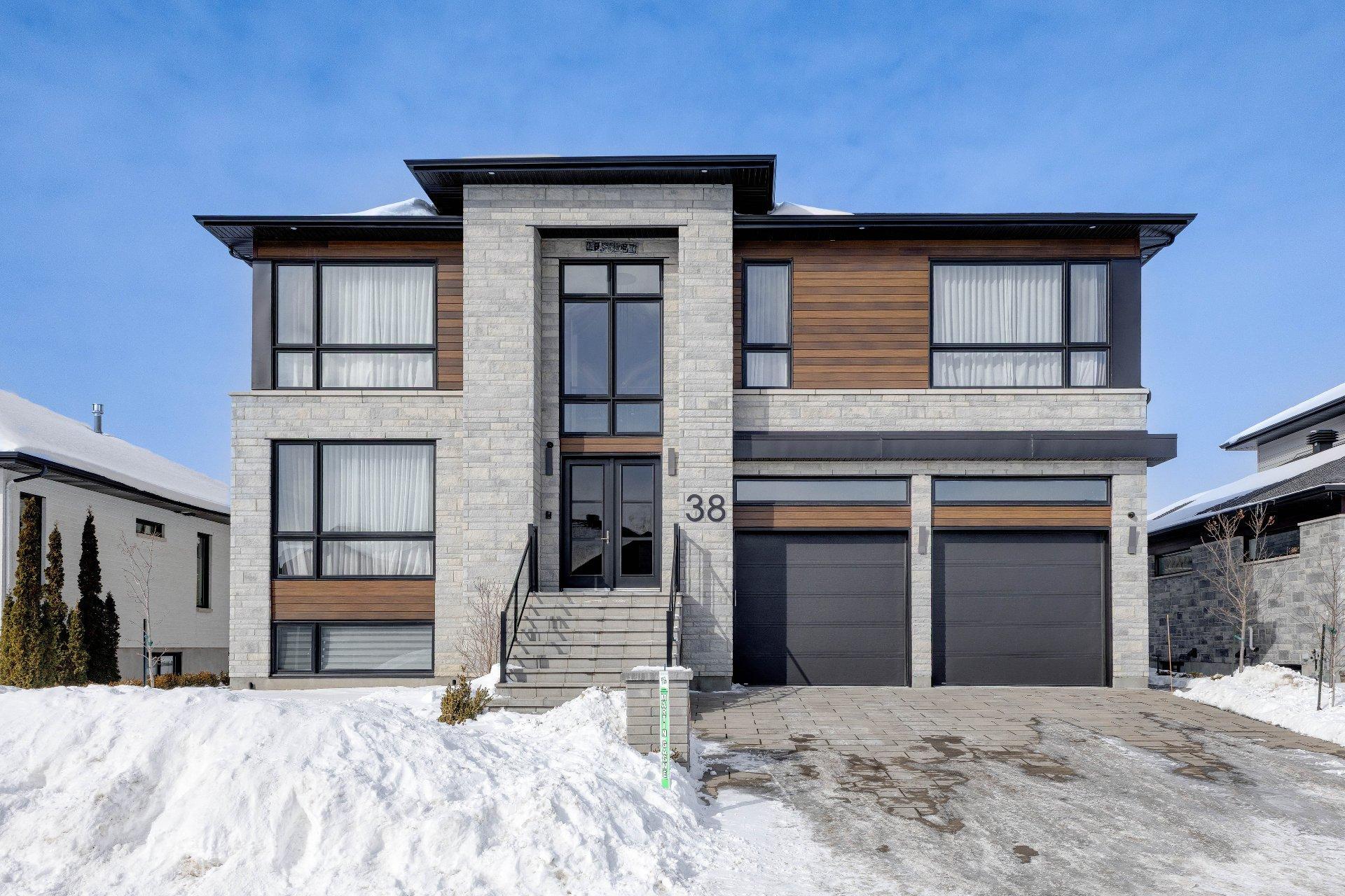 









38


Rue de l'Oiselet

,
Carignan,




QC
J3L7C3

