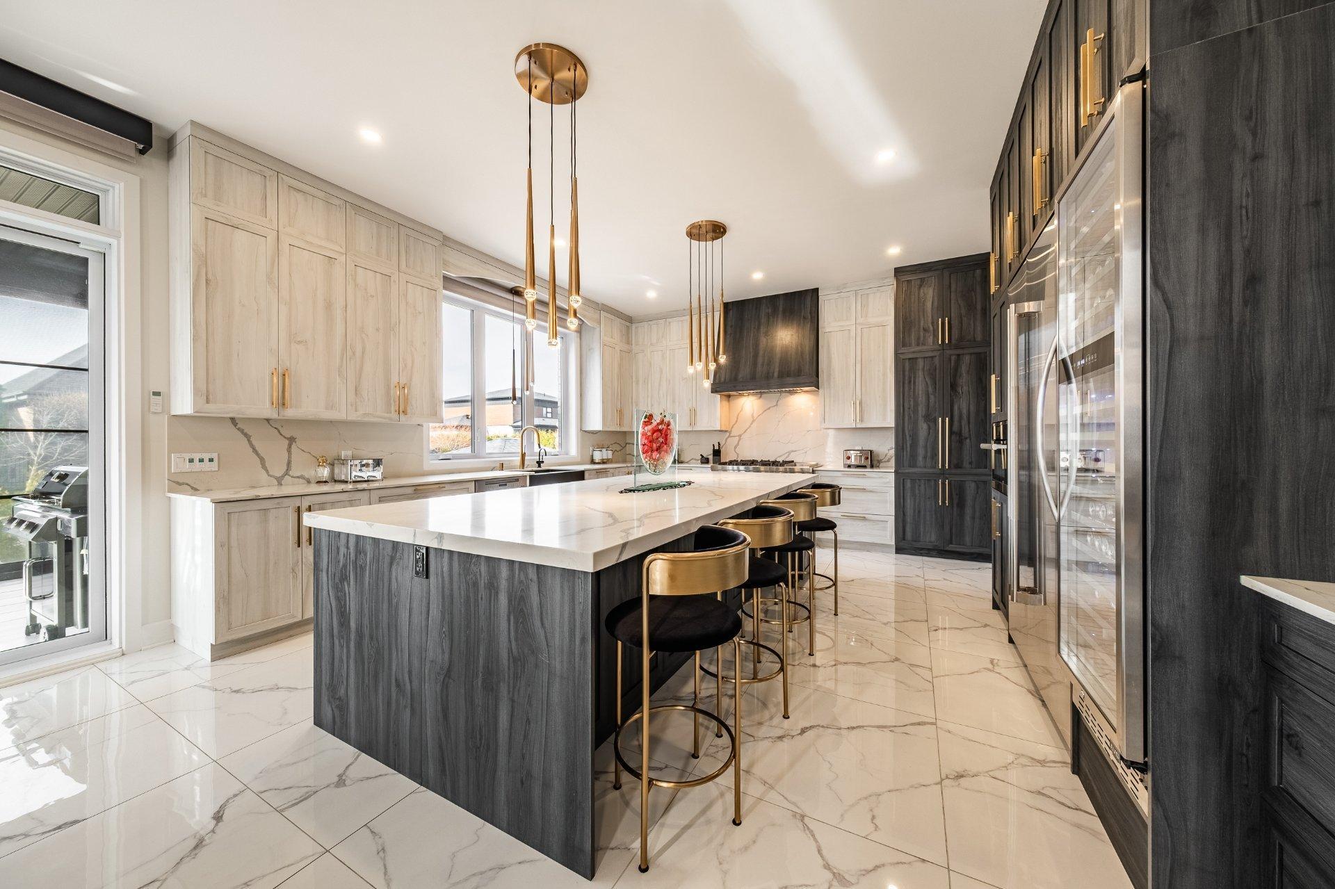 









38


Rue de l'Oiselet

,
Carignan,




QC
J3L7C3

