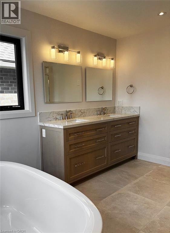 












100 WATERSHORE Drive Unit# Lot 2

,
Stoney Creek,




Ontario
L8E0C1

