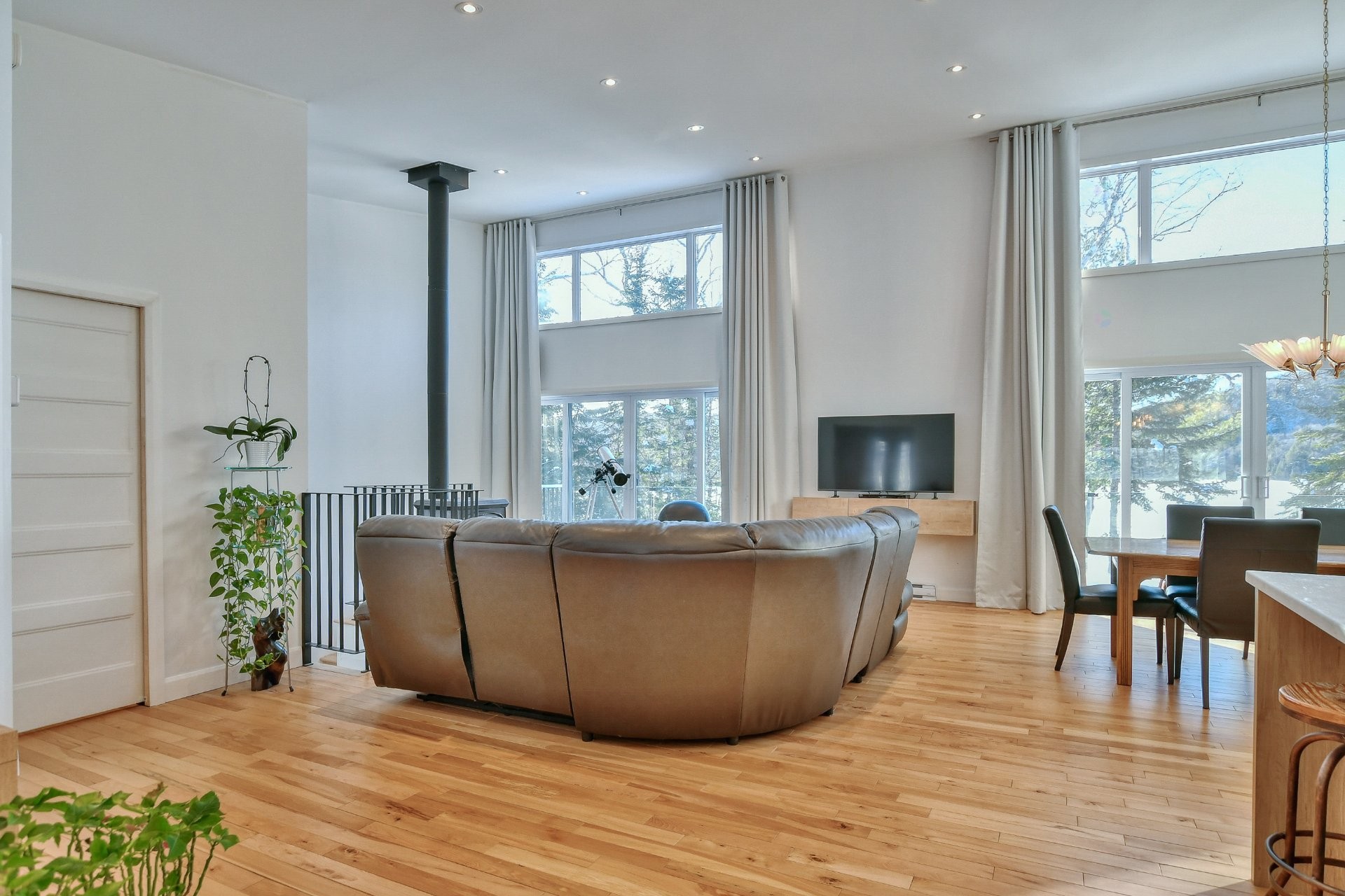 









479


Ch. du Lac-des-Cornes

,
Chute-Saint-Philippe,




QC
J0W1A0

