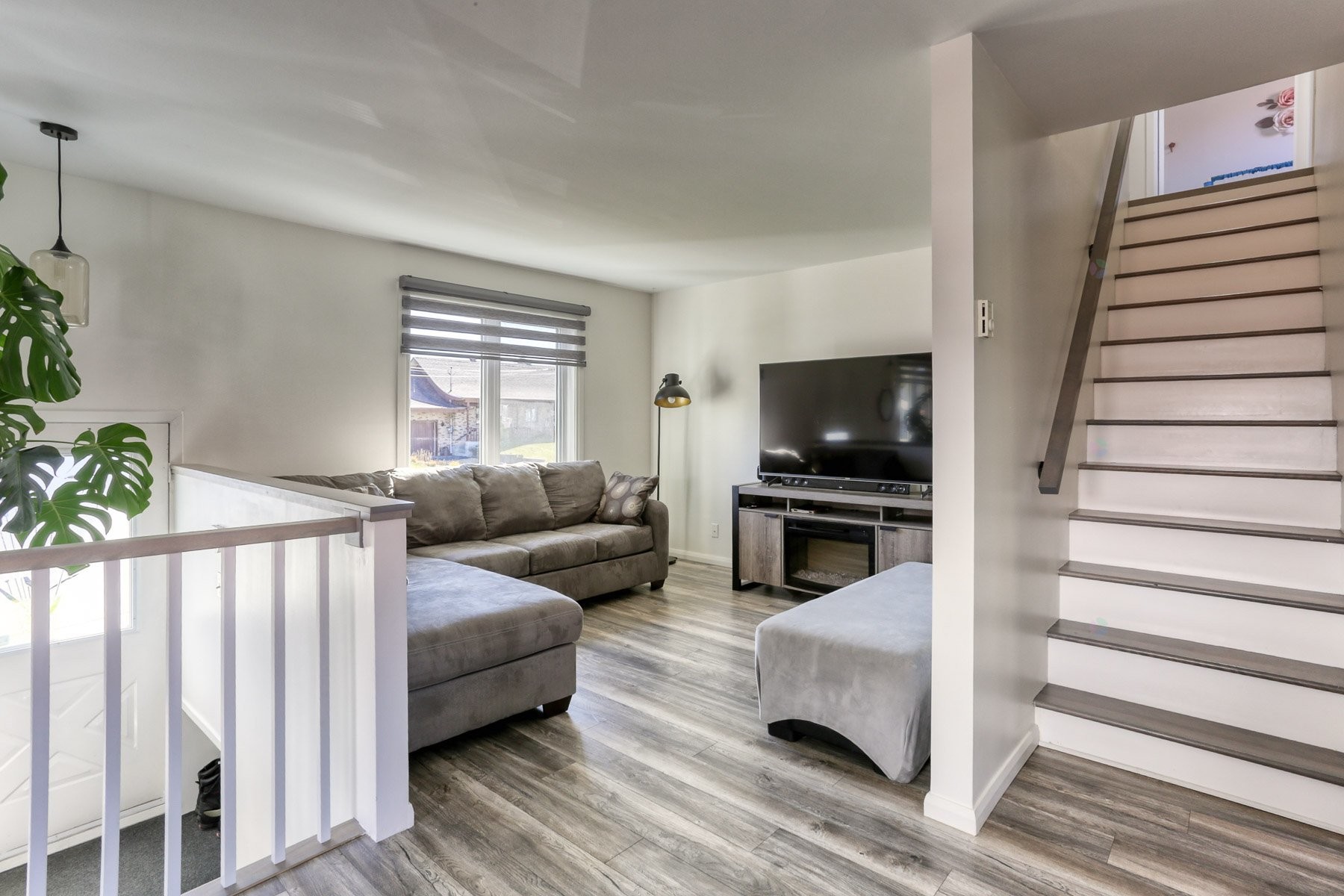 









641


207e Avenue

,
Shawinigan,




QC
G9T3M2

