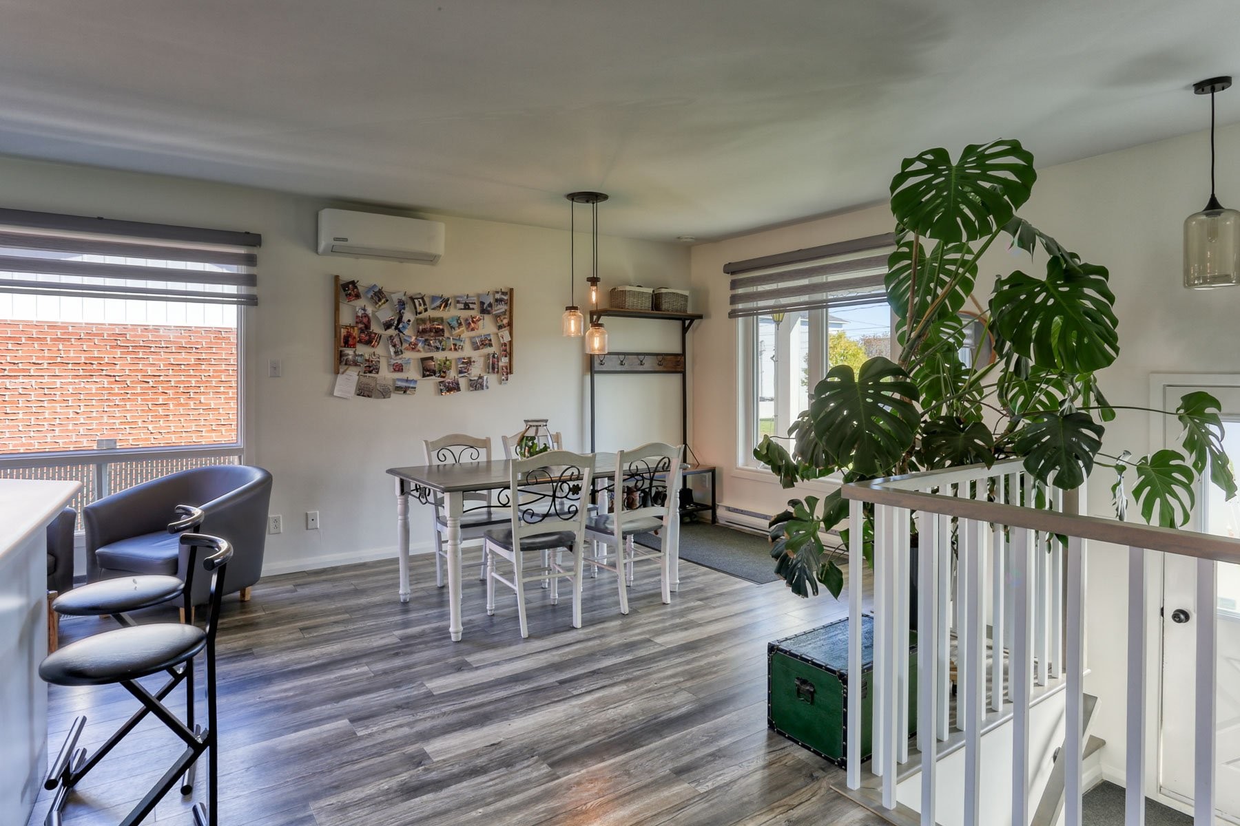 









641


207e Avenue

,
Shawinigan,




QC
G9T3M2

