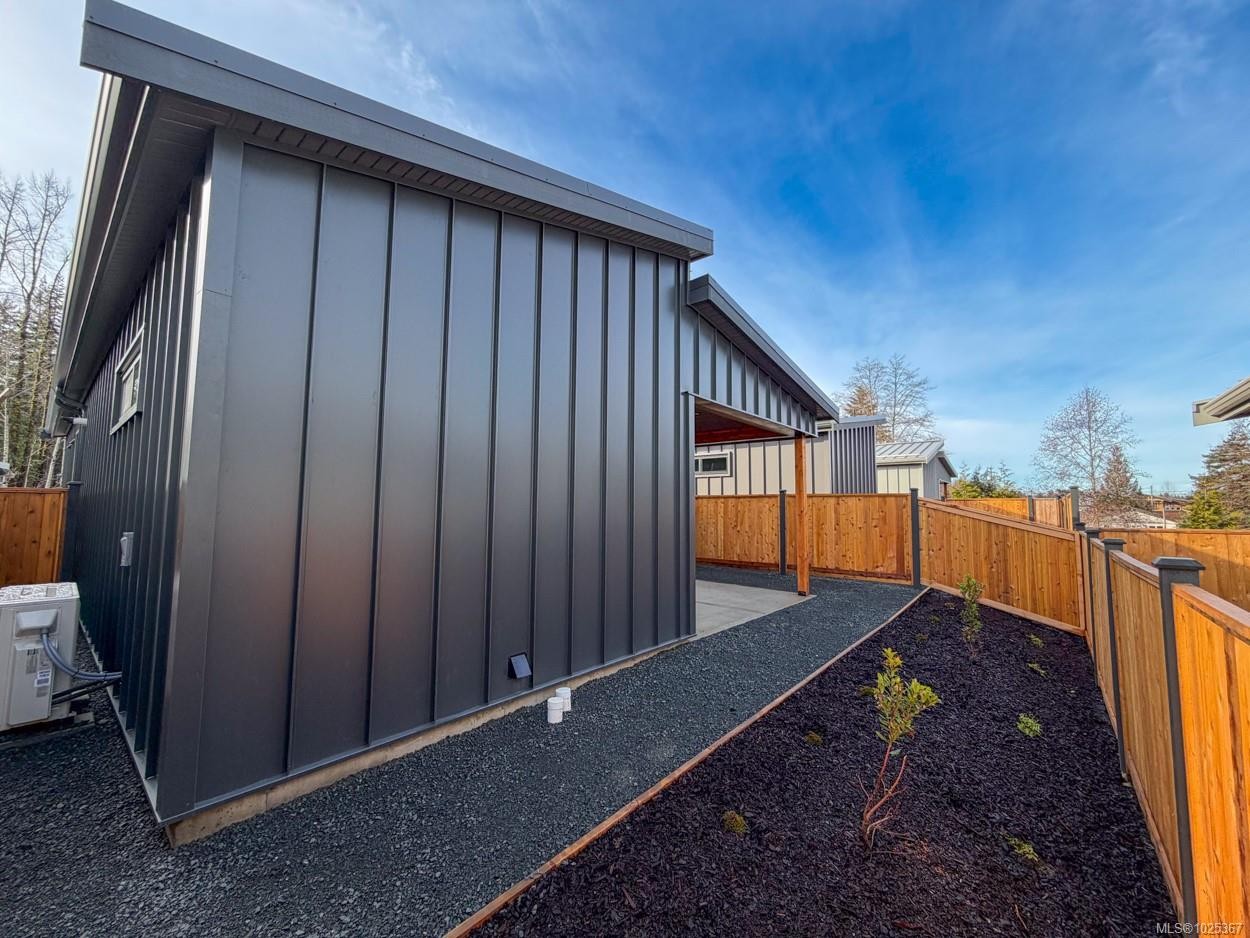 









3025


Royston

Rd, 17,
Cumberland,




BC
V0R 1S0

