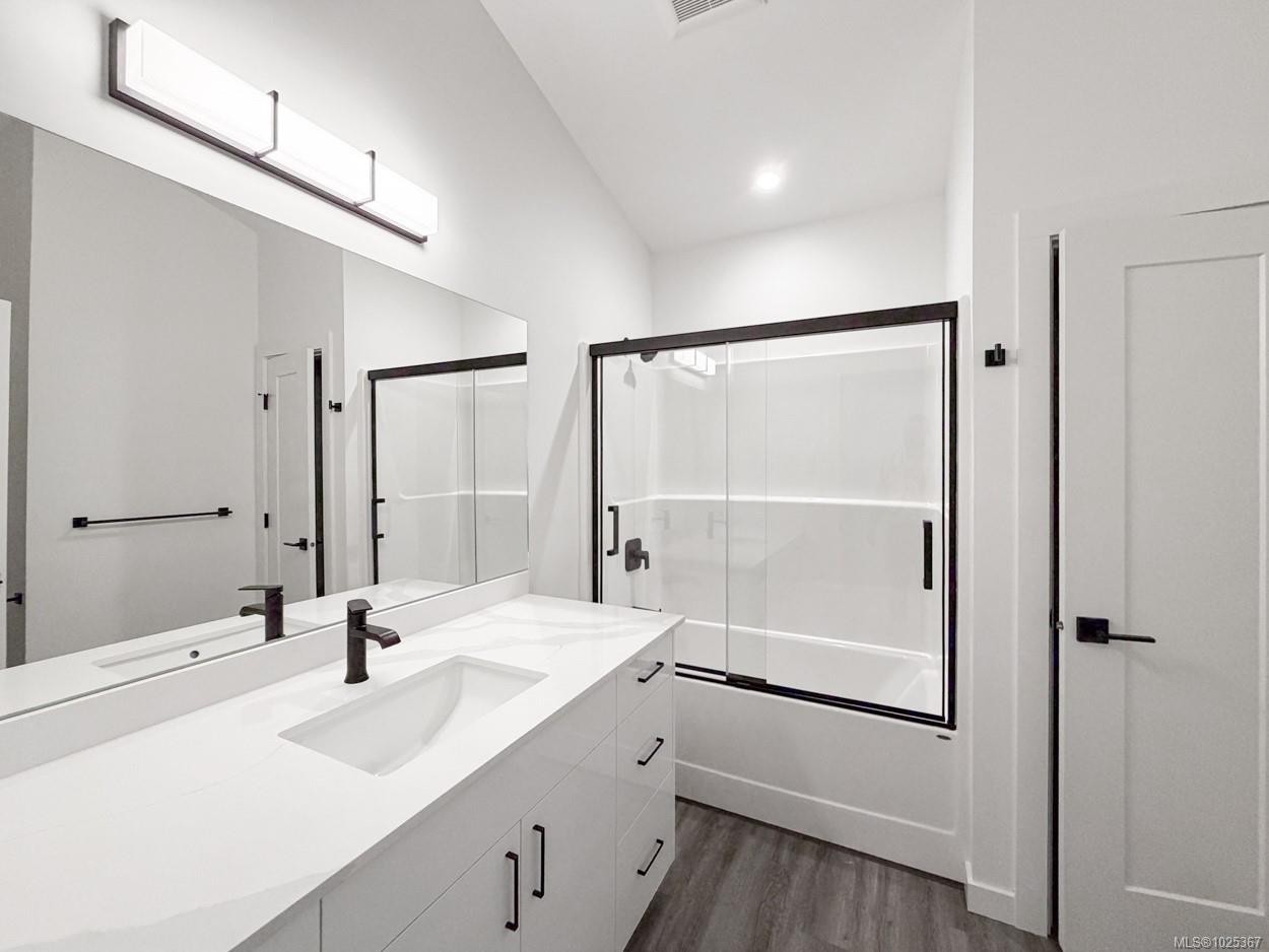 









3025


Royston

Rd, 17,
Cumberland,




BC
V0R 1S0

