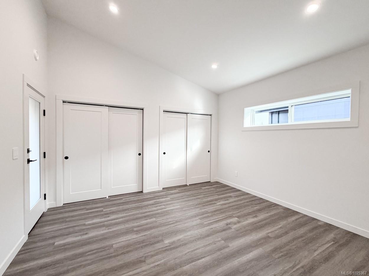 









3025


Royston

Rd, 17,
Cumberland,




BC
V0R 1S0

