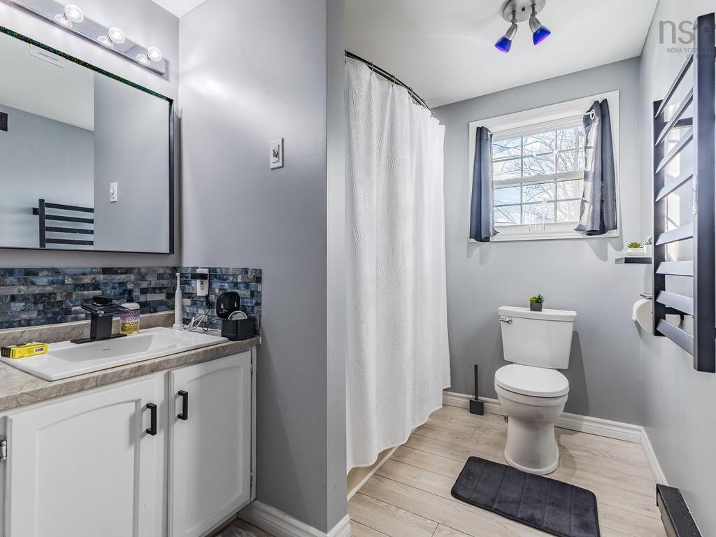 












21 Heritage Place

,
Truro,




NS
B2N 6J4

