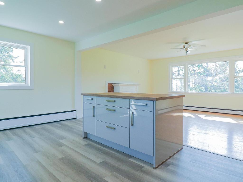 












6 Dairy Lane

,
Stratford,




PE
C1C 0B7

