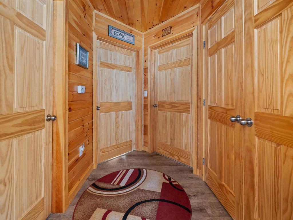 












61 10 Sunshine Lane

,
Vaughan,




NS
B0N 2T0

