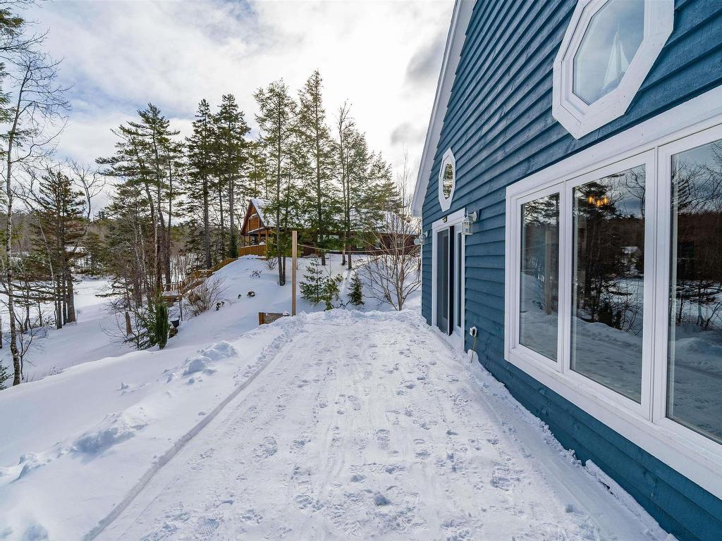 












61 10 Sunshine Lane

,
Vaughan,




NS
B0N 2T0

